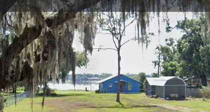 Cozy Lakeside Cottage near Legoland, Winter Haven! Florida vacation ready!