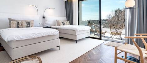 6 slaapkamers, een strijkplank/strijkijzer, wifi, beddengoed