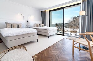 6 quartos, ferros/tábuas de passar roupa, Wi-Fi, roupa de cama