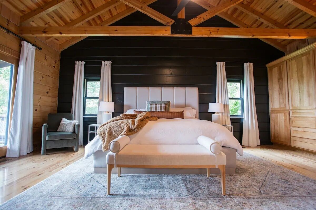 4 bedrooms, free WiFi, bed sheets