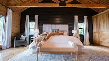 4 bedrooms, free WiFi, bed sheets