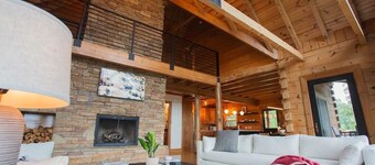 The Ridge: A Modern Cabin