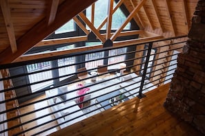 Interior - The Ridge: A Modern Cabin (Bostic)
