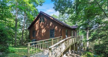 Charming Waterfront Getaway with Private Dock