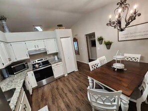 Fridge, microwave, oven, stovetop - Family Home, New ew Pool, Parks, Private Patio (Mesa)