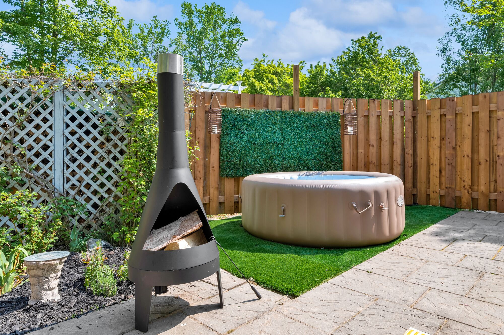 Bañera de hidromasaje exterior