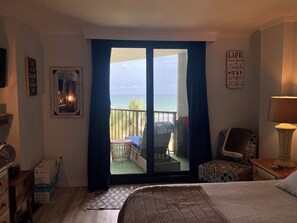 2 bedrooms, iron/ironing board, travel crib, free WiFi