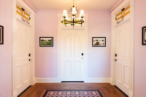 Interior entrance - Washington Street Quarters (Lewisburg)