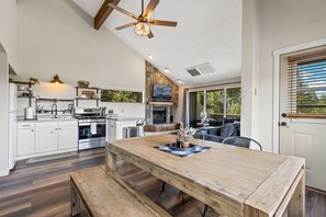 Fridge, microwave, oven, stovetop - 
Stunning Mnt. View Condo - Central, Sleeps 4, A/C! (Flagstaff)