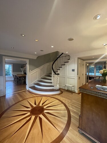 A country estate, just minutes away from Seattle!