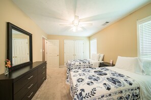 4 bedrooms, WiFi, bed sheets