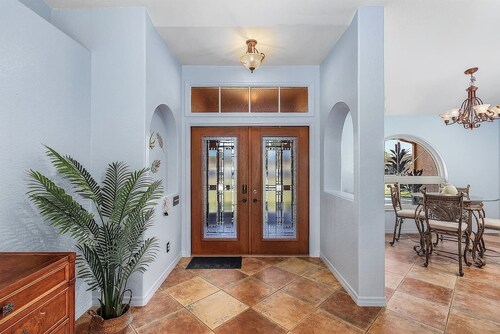 Villa Poolside Paradise: Unwind in Tropical Style!