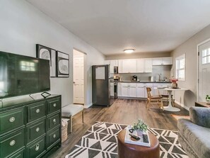 Interior - Modern 1BR/1BA Chic UrbanRetreat (Ames)