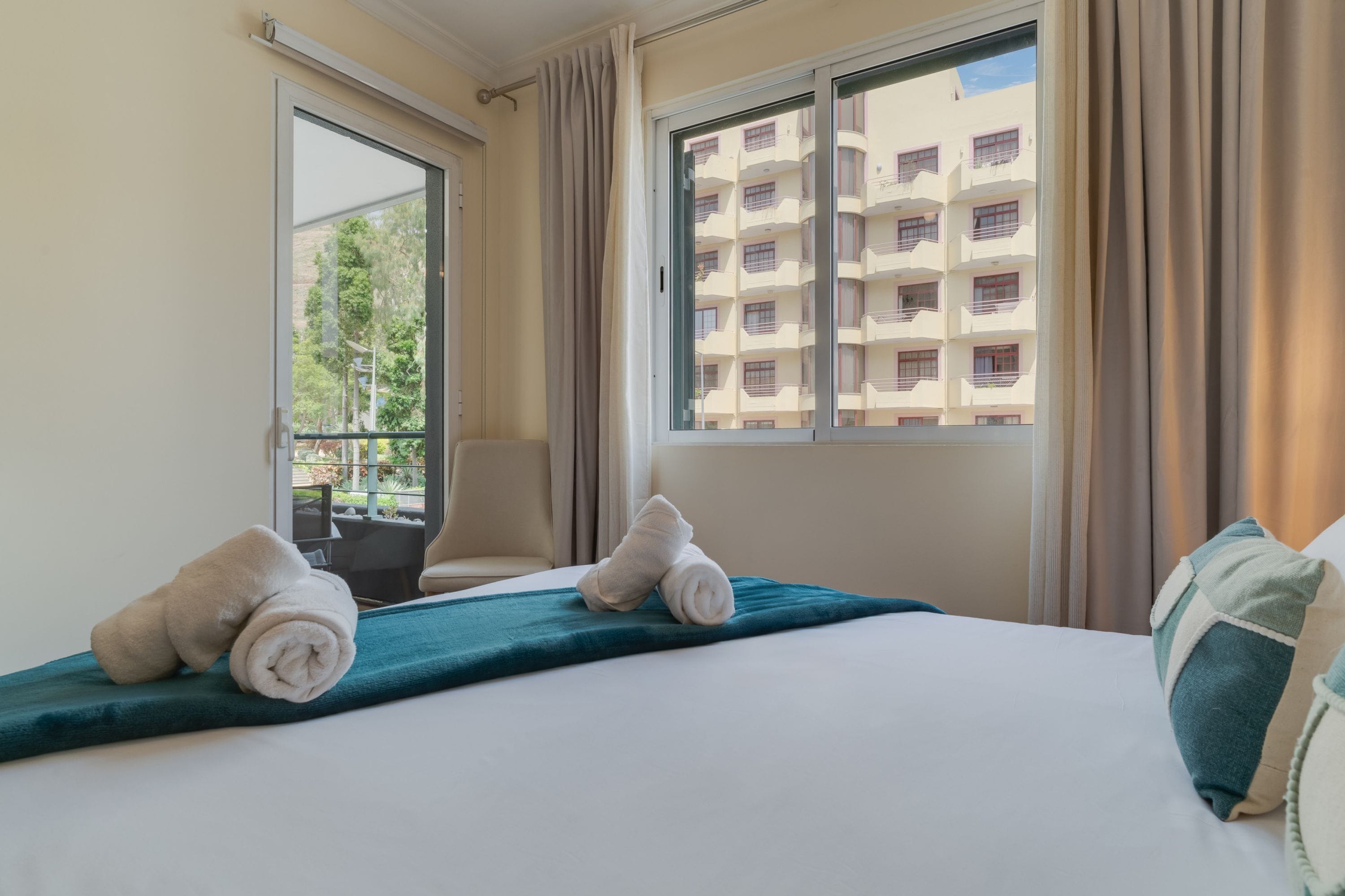 Apartment, Smoking | 3 bedrooms