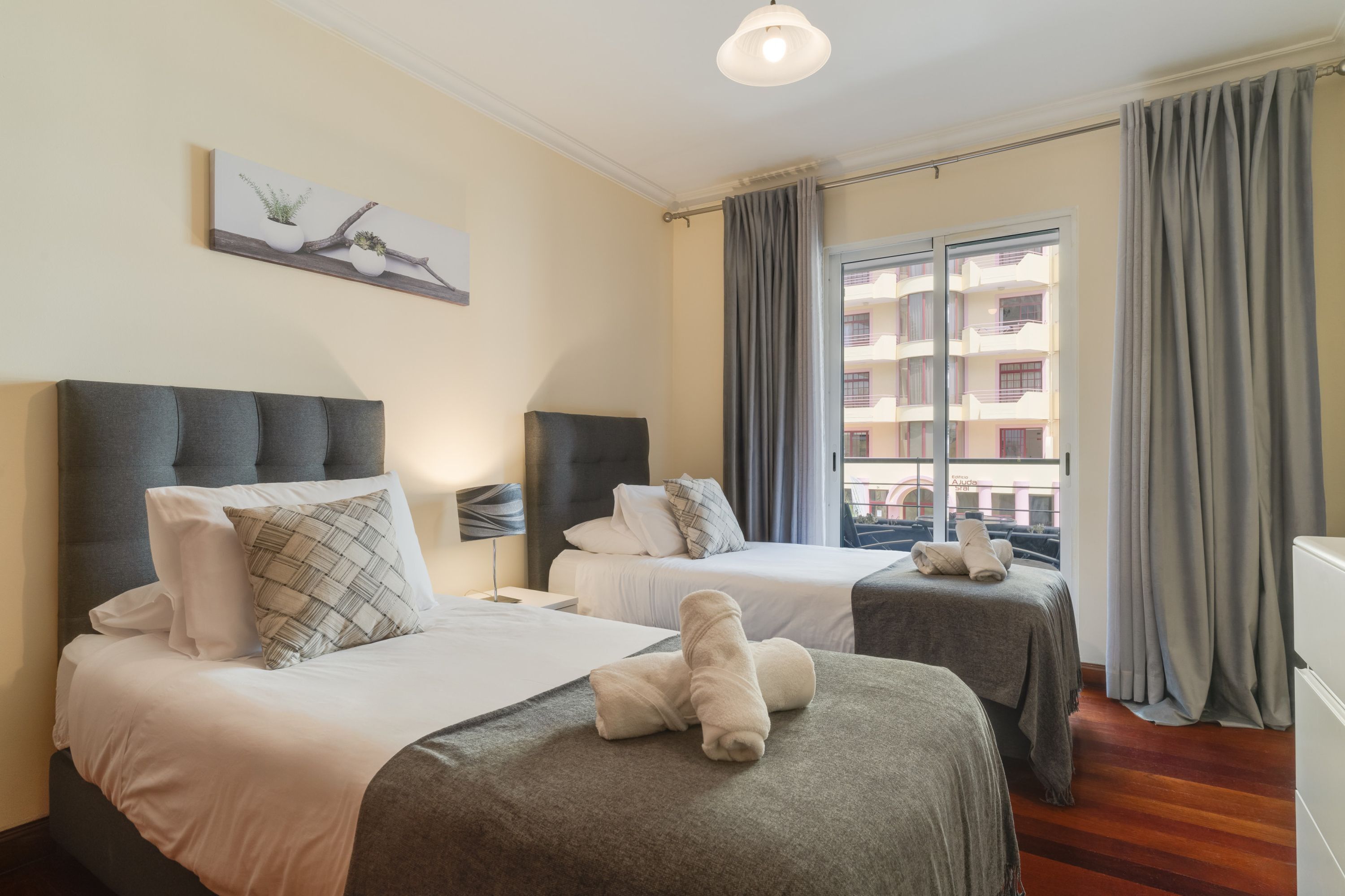 Apartment, Smoking | 3 bedrooms