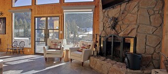 Peace Like a River Mountain Home Cabin - Red River, New Mexico, Hot Tub Optional