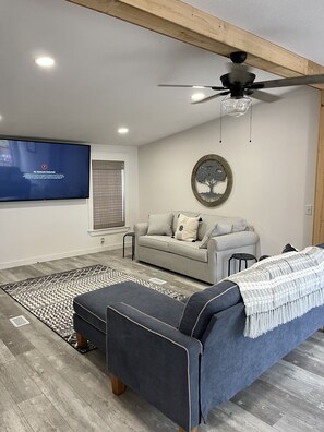 Smart TV, fireplace - Sunray Oasis (Port St. Joe)