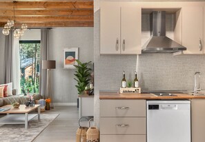 Family Villa | Private kitchen | Fridge, stovetop, dishwasher, coffee/tea maker - HARMONY GREEN VİLLAGE RESORT (Sapanca)