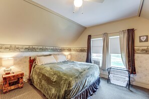 3 bedrooms, iron/ironing board, travel cot, WiFi