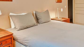 2 chambres, bureau, fer et planche Ă repasser, Wi-Fi gratuit