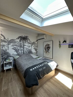 4 bedrooms, iron/ironing board, travel cot, free WiFi - Magnifique Appartement Très Spacieux (Puget-sur-Argens)