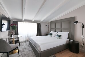 Classic Suite, Hot Tub | View from room