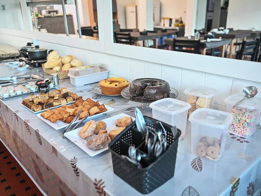 Kaffee und/oder Kaffeemaschine