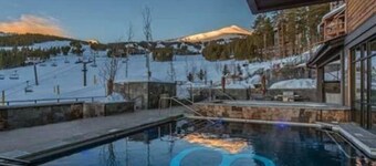 Luxury Slopeside Suite at Grand Colorado on Peak 8