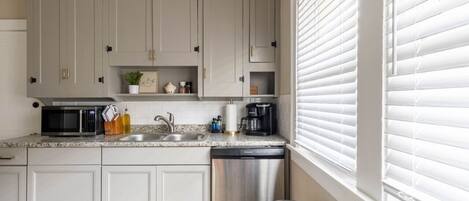 فرن، موقد طهي مسطح، ماكينة لصنع القهوة/الشاي