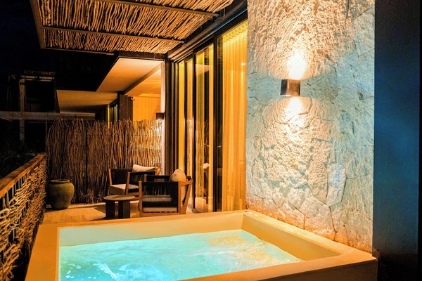 2 piscinas al aire libre