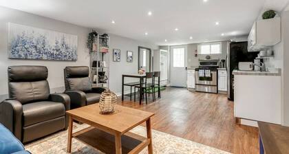 Lakeside Retreat near Toronto