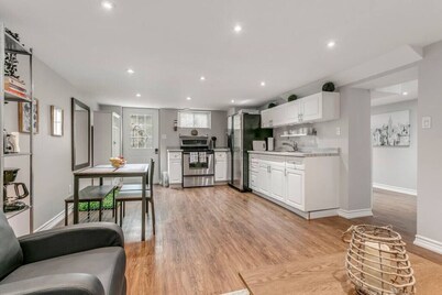 Lakeside Retreat near Toronto