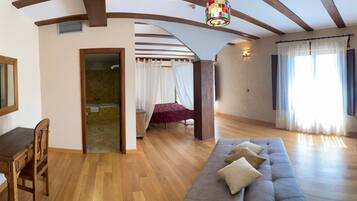 Deluxe Suite | 1 bedroom, individually furnished, desk, free WiFi