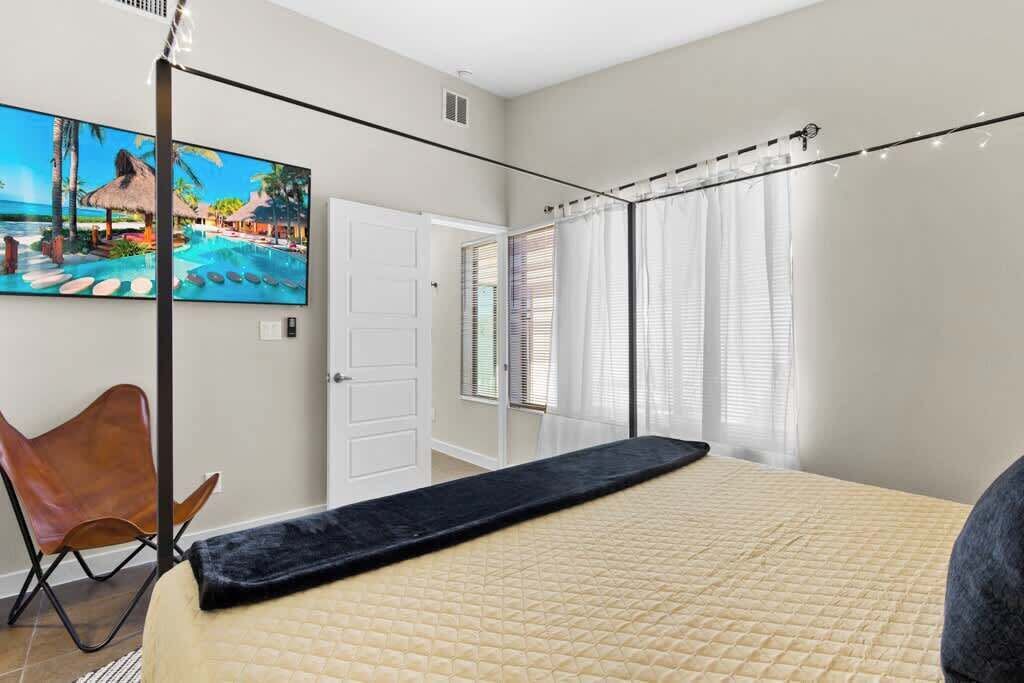 4 Schlafzimmer, Schreibtisch, Bügeleisen/Bügelbrett, WLAN