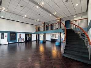 Lobby - Studio 6 Carson, CA (Carson)