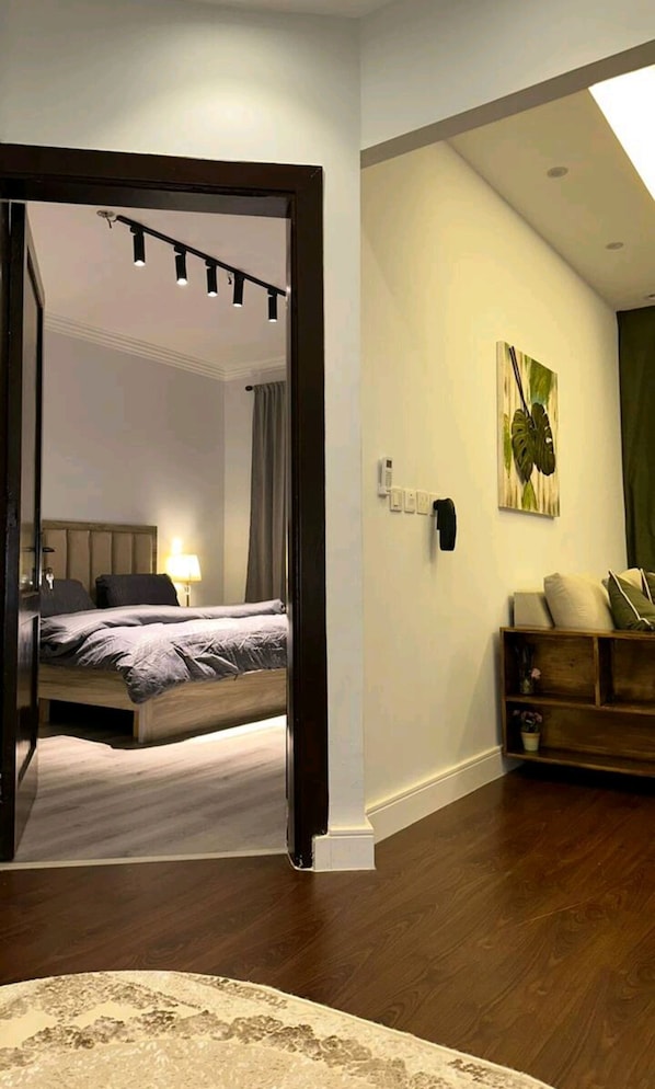 1 bedroom, iron/ironing board - Cozy 1-Bedroom Apartment with Inviting Salon in Rabat (Rabat)