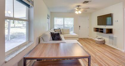 Williston Home w/ Yard: 6 Mi to Devil’s Den Spring