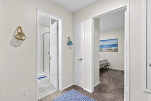 4 bedrooms, desk, iron/ironing board, WiFi