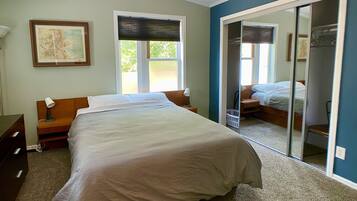 3 slaapkamers, een strijkplank/strijkijzer, wifi, beddengoed