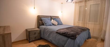 1 bedroom, WiFi, bed sheets