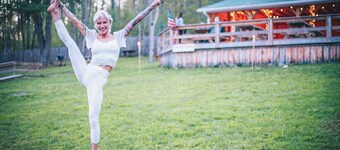 Beautiful 12 Bdrm Rustic Chalets Built For Large Group Entertaining w/ Privacy