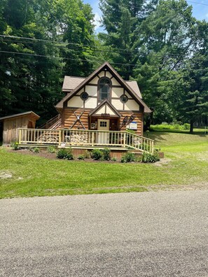 المنشأة من الخارج