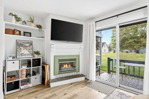 Cozy Studio Near Holiday Valley & Village