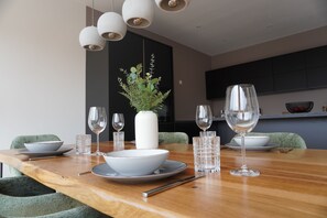 高级公寓式客房 | 熨斗/熨衣板、免费 WiFi