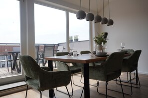 Condo superior | Tabla de planchar con plancha y wifi gratis 