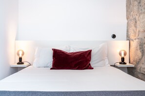 1 slaapkamer, een strijkplank/strijkijzer, internet, beddengoed