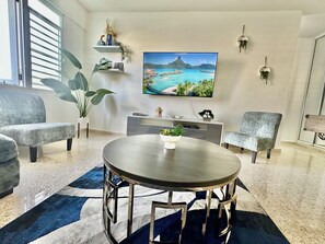 Smart TV, stereo, computer monitors, printers - Huge Home Renovated 7 Bdr, 5 Bath 2 Pools 2 kitchens 2 Living rooms Best Beaches (Isabela)
