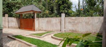 YOYO AND GOGO HOMESTAY