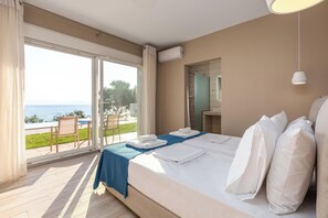 3 chambres, fer et planche à repasser, lit de bébé portatif