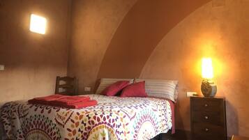 1 chambre, fer et planche Ă  repasser, lit parapluie, Wi-Fi